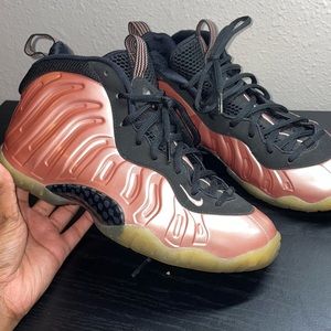 Nike Air Foamposite Kids 6 = Women’s 8